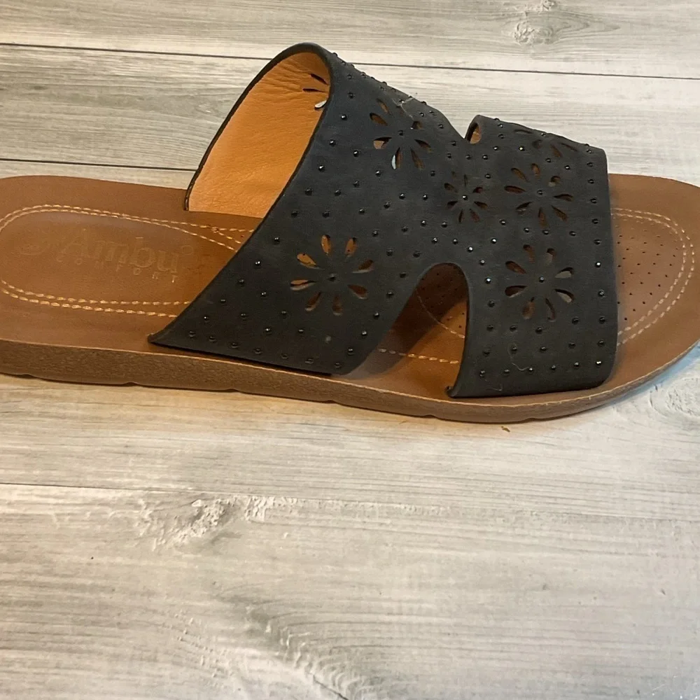 Eyelet slip on embellished Women's Black Sandals